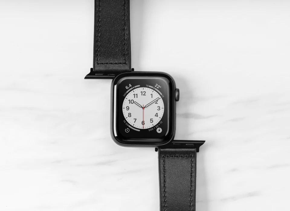 Switcheasy Hybrid Silicone-Leather Apple Watch Strap Designed Exclusively for Apple Watch