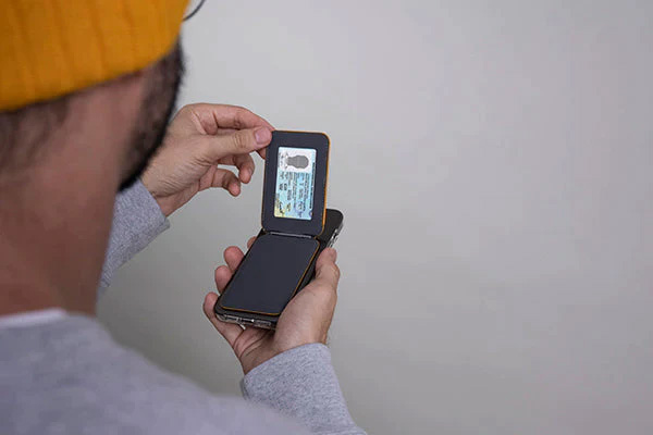 Moft Flash Wallet & Stand Open Clear Window
